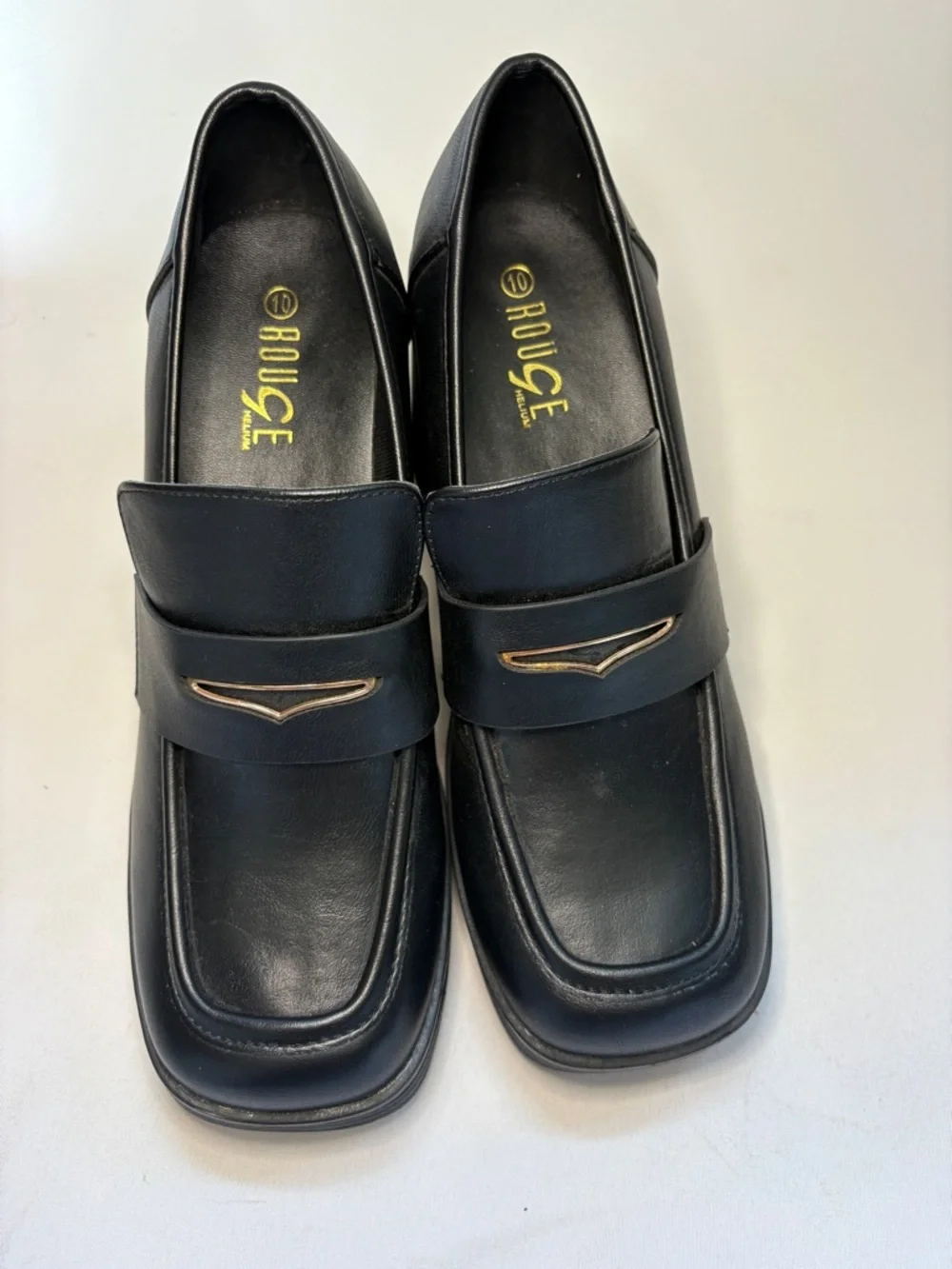Rouge Helium Black Platform Loafer Pumps with Gold‎ Accent Size 10